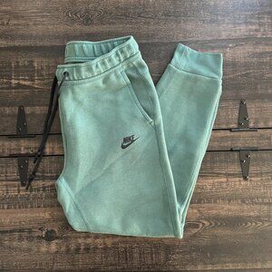 Nike Men’s Jogger Sweatpants – forest green color - Used | Size M